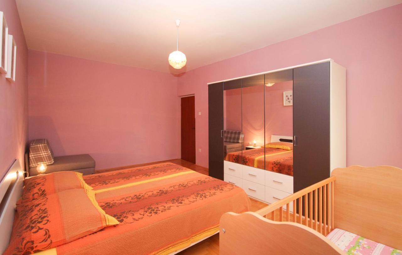 Guest House Ljubica Медулин Экстерьер фото