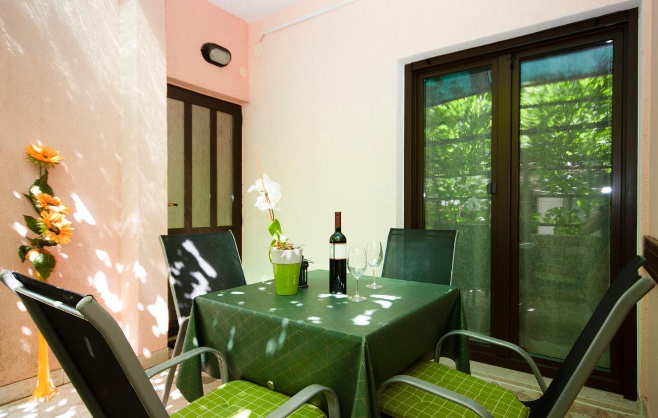 Guest House Ljubica Медулин Экстерьер фото