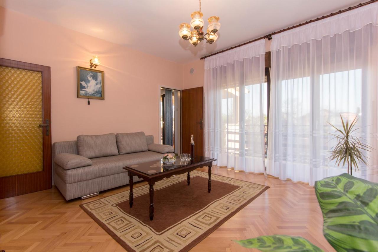 Guest House Ljubica Медулин Экстерьер фото