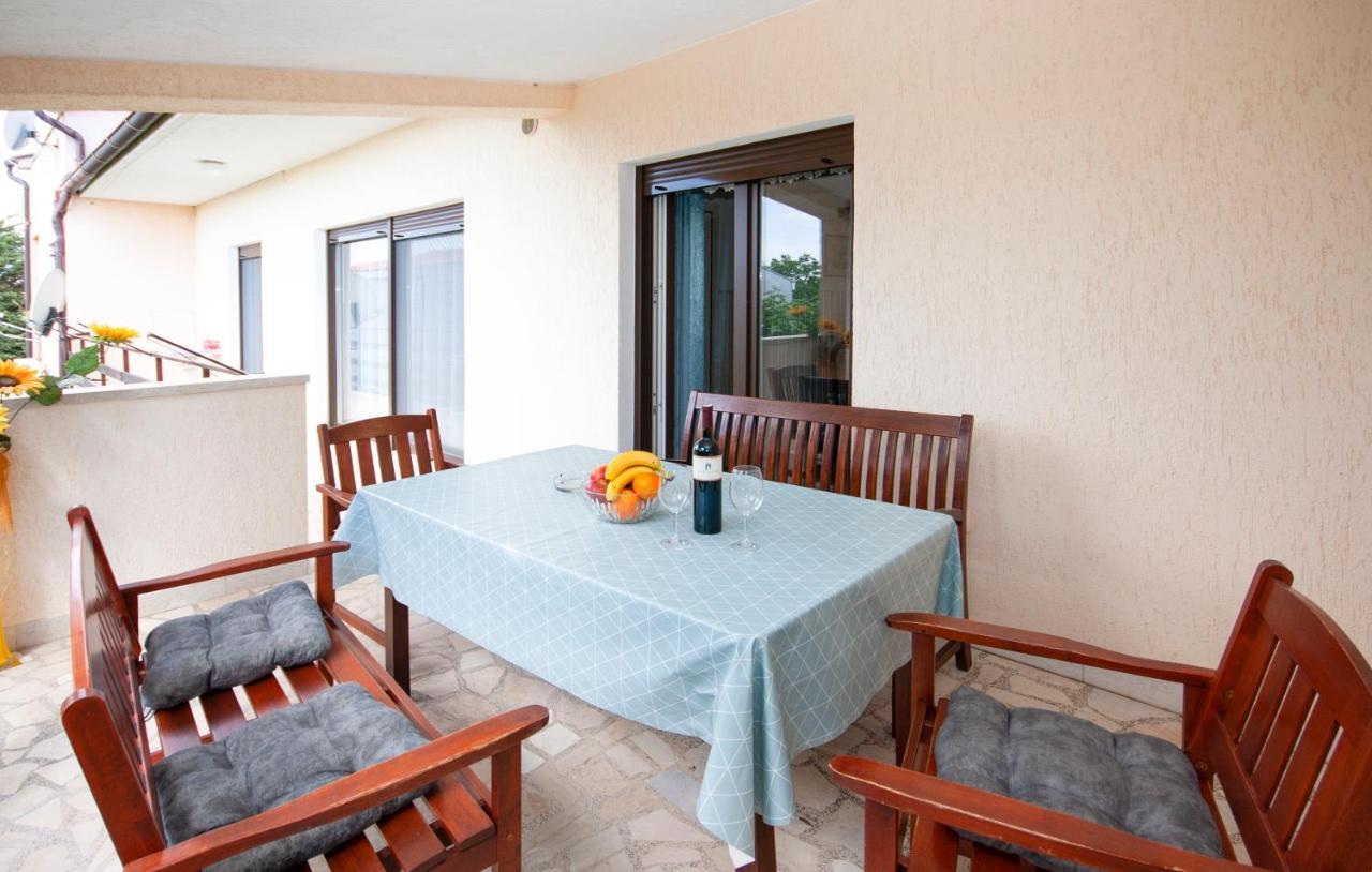 Guest House Ljubica Медулин Экстерьер фото