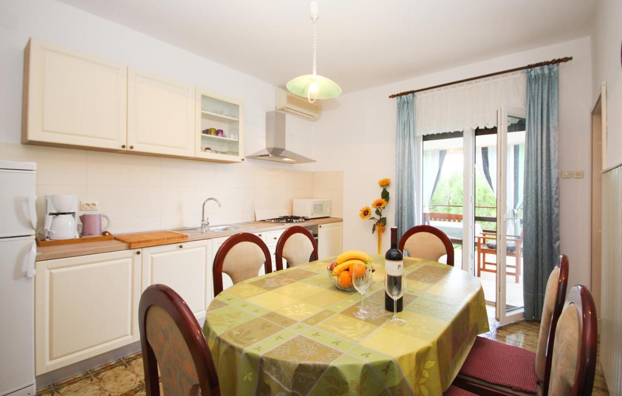 Guest House Ljubica Медулин Экстерьер фото
