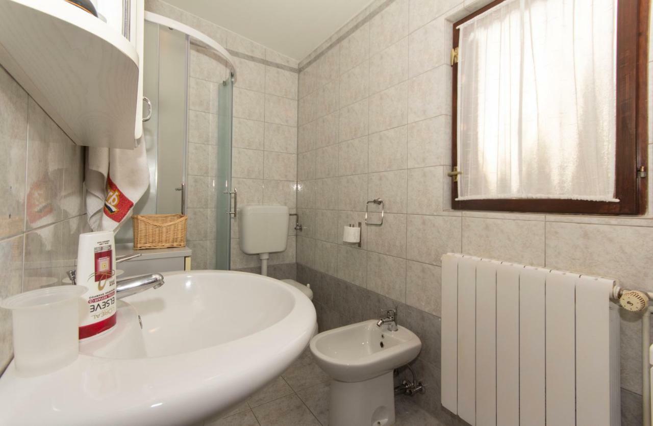 Guest House Ljubica Медулин Экстерьер фото